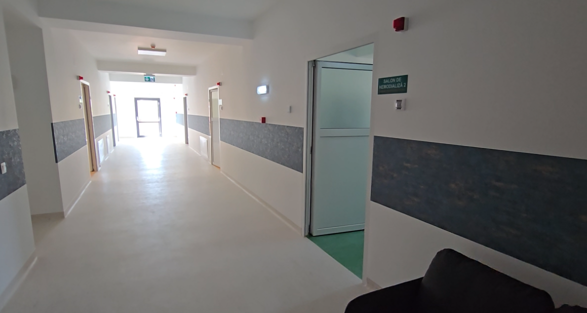 Montaj profesional de pardoseli PVC antibacteriene - Imagine 3