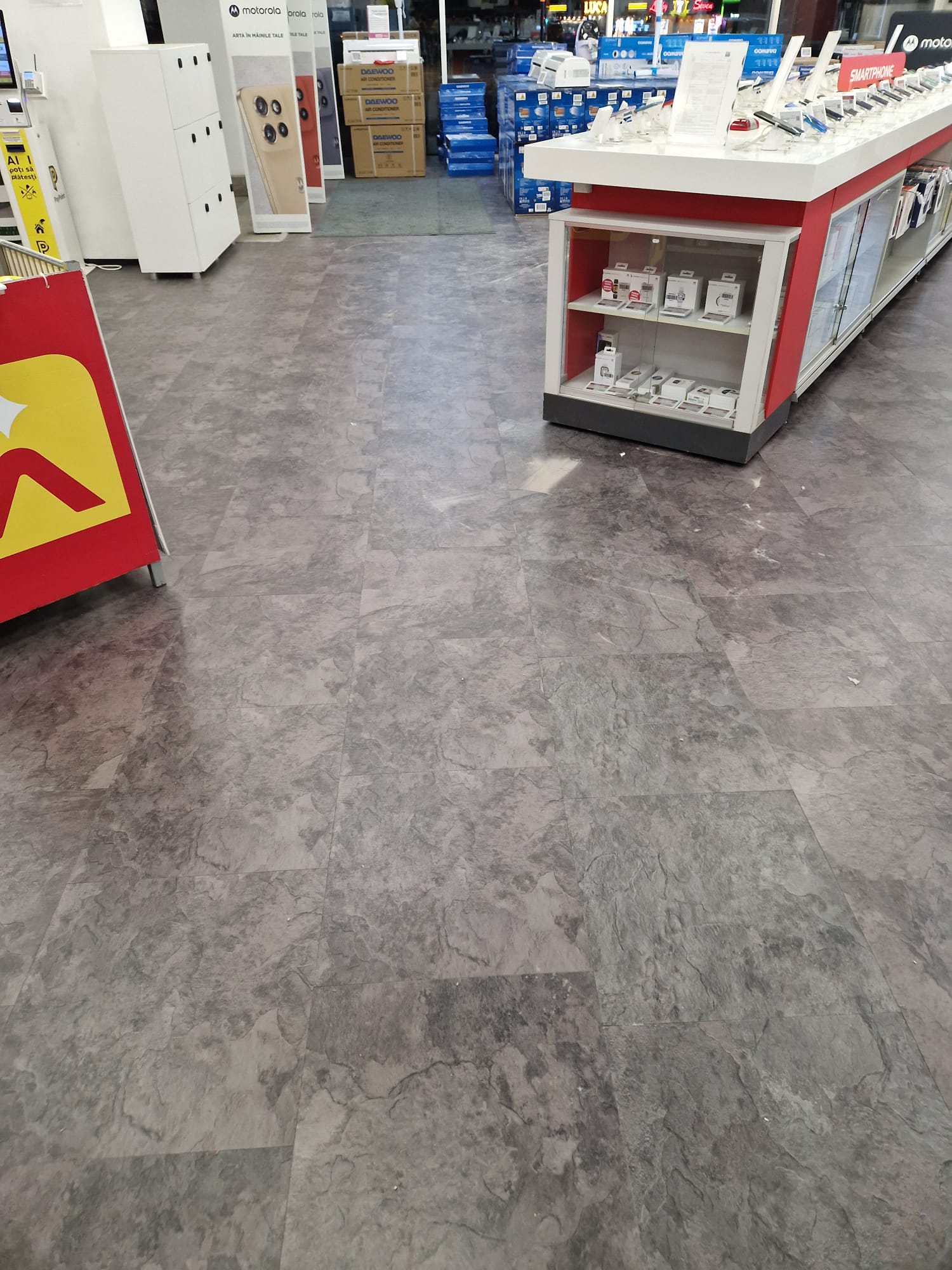 Reamenajare pardoseală LVT 