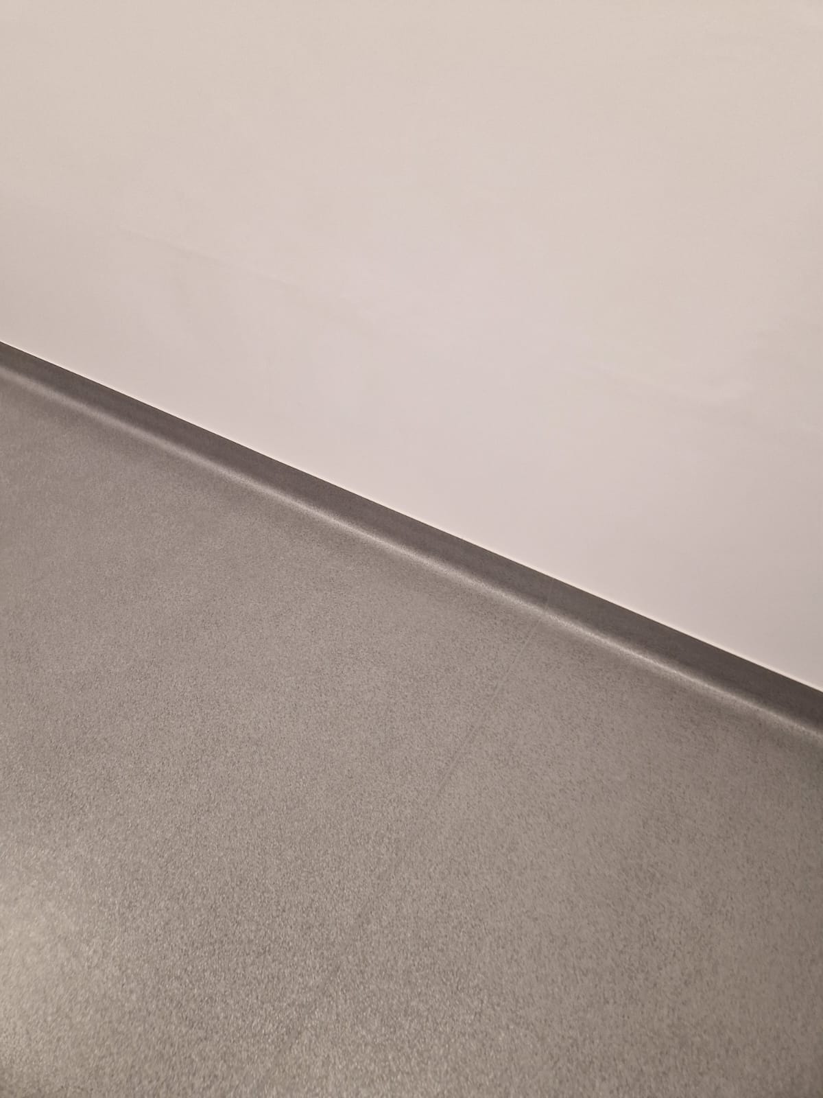 Amenajare pardoseală clinică stomatologică - Imagine 2