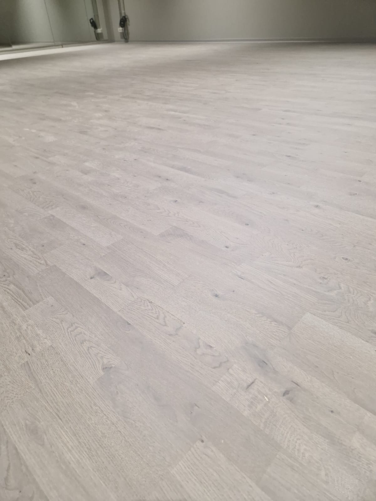 Montaj pardoseli profesionale - Imagine 2