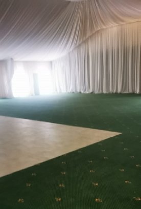 Montaj Mocheta si LVT Corturi Evenimente